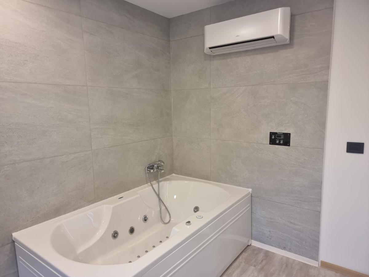 Swan Hotel Beograd Ngoại thất bức ảnh